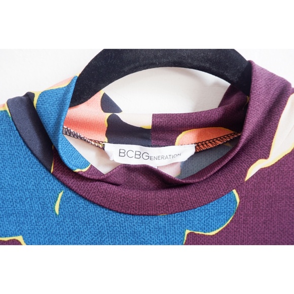 NWOT BCBGeneration FLORAL ROUND NECK MINI DRESS - Picture 2 of 4